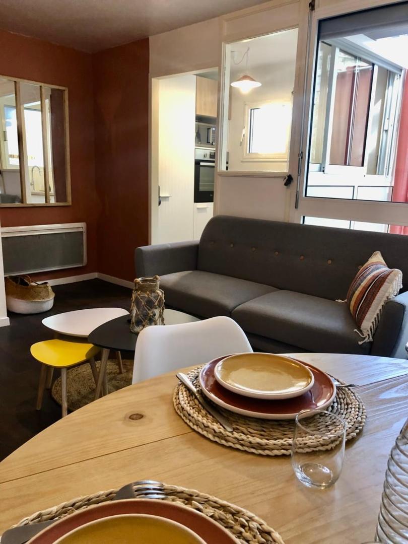 Apartamento Le Carnot: City Centre With Parking Space Poitiers Exterior foto