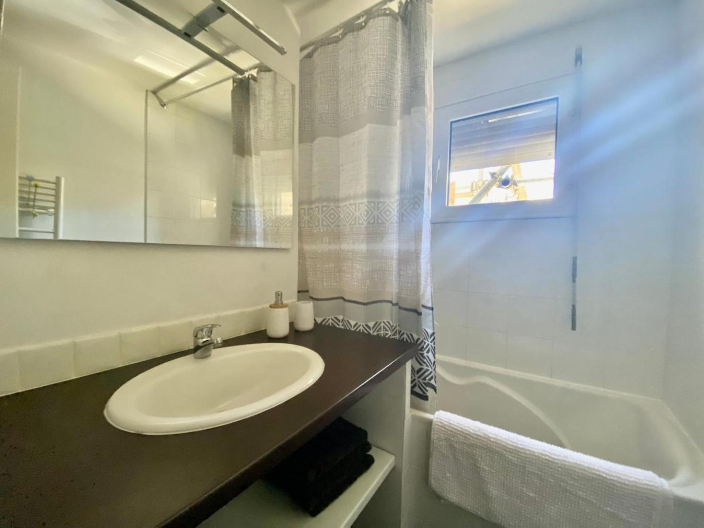 Apartamento Le Carnot: City Centre With Parking Space Poitiers Exterior foto